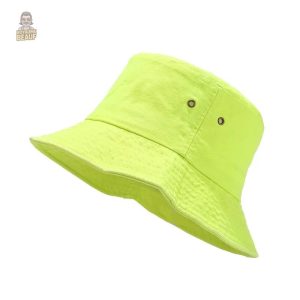 Bob jaune fluo dans un style beauf tendance et original
