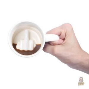 Tasse Doigt D'Honneur, un accessoire beauf amusant
